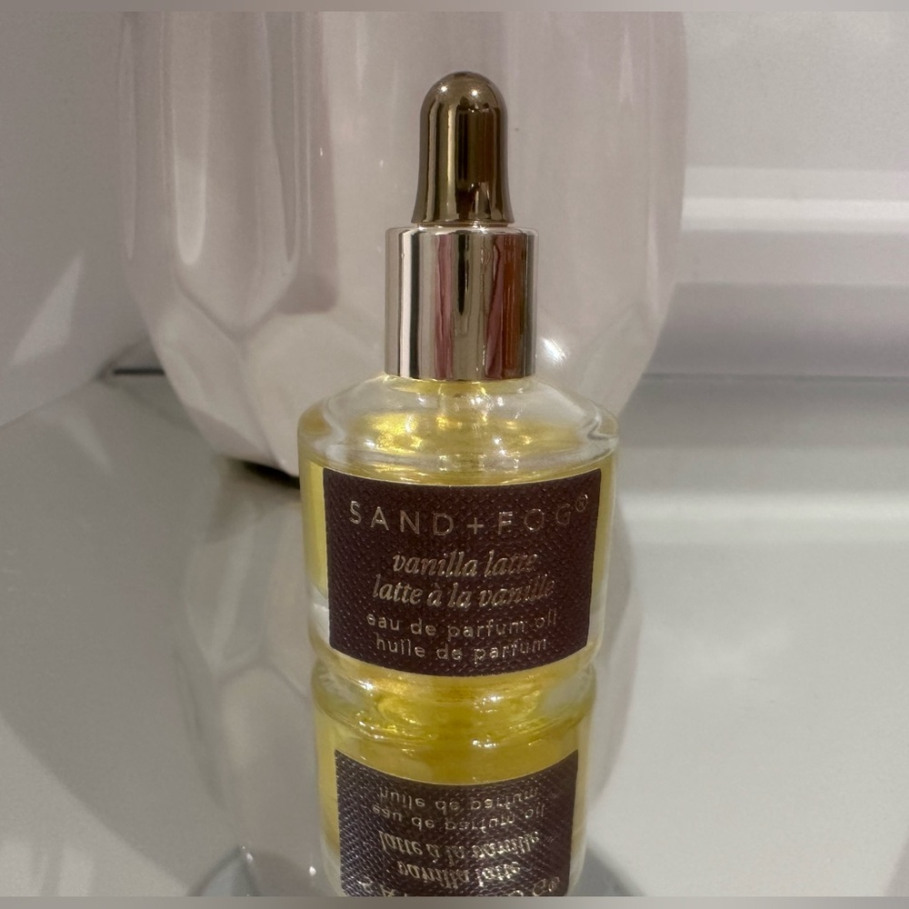 Vanilla Latte Eau de Parfum Oil 10ml Sand + Fog NWT